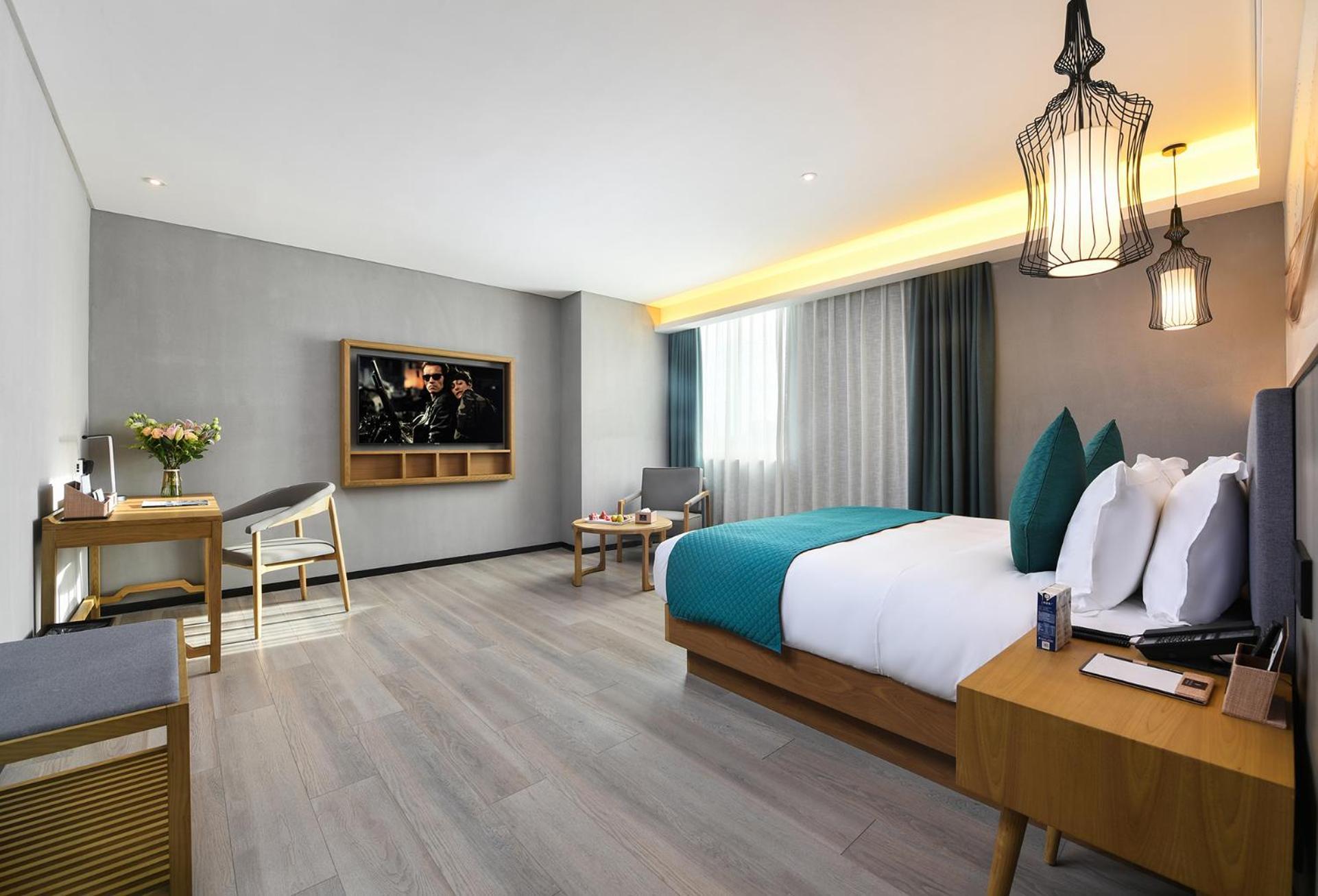 Mehood Lestie International Hotel Nancun Wanbo Metro Station Branch - Free Shuttle Bus To Canton Fair Complex During Canton Fair Period & Free Breakfast & Free Afternoon Tea & Free Midnight Snack & Free Vpn Internet Access Екстериор снимка