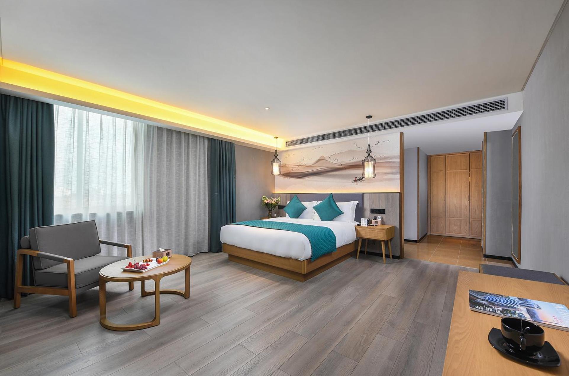 Mehood Lestie International Hotel Nancun Wanbo Metro Station Branch - Free Shuttle Bus To Canton Fair Complex During Canton Fair Period & Free Breakfast & Free Afternoon Tea & Free Midnight Snack & Free Vpn Internet Access Екстериор снимка